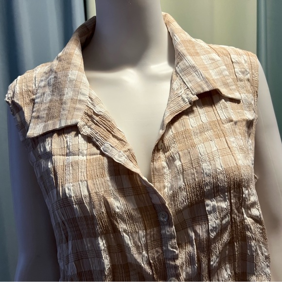 Simple blouse real comfortable u can wear with anything - Picture 2 of 4